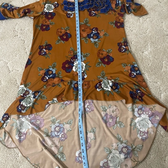 Custom made top - Picture 4 of 5